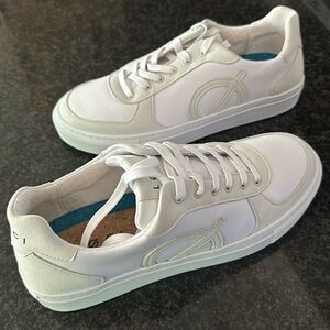 New! Loci Sneakers (Style Seven) — Size EU 41